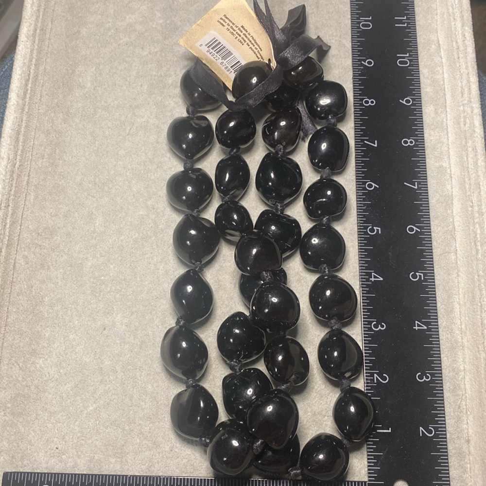 VTG Genuine Kukui Nuts Necklace, Glossy Black